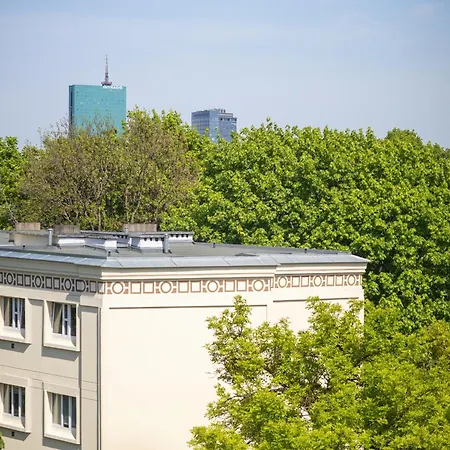 J&w Solidarnosci Apartment