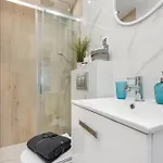 J&w Solidarnosci Apartment