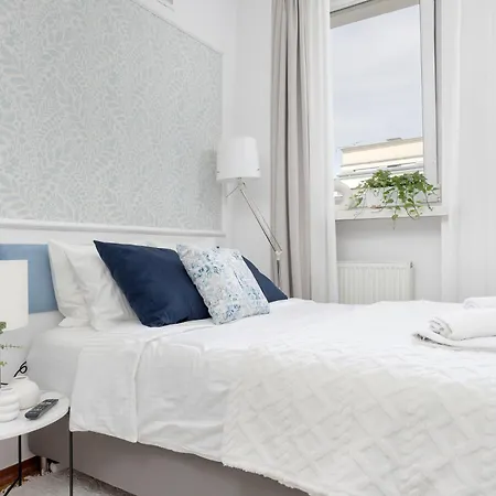 J&w Solidarnosci 아파트 바르샤바